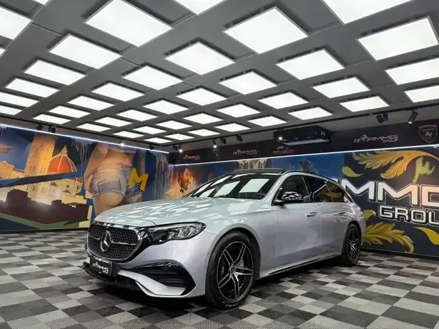 Mercedes-Benz E 220