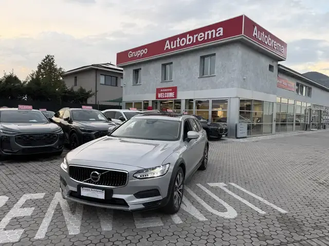 Volvo V90 Cross Country