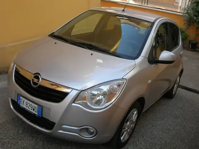 Opel Agila