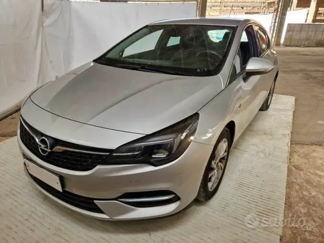 Opel Astra 5ª serie