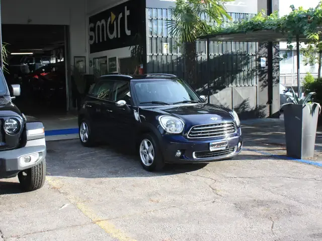MINI One D Countryman