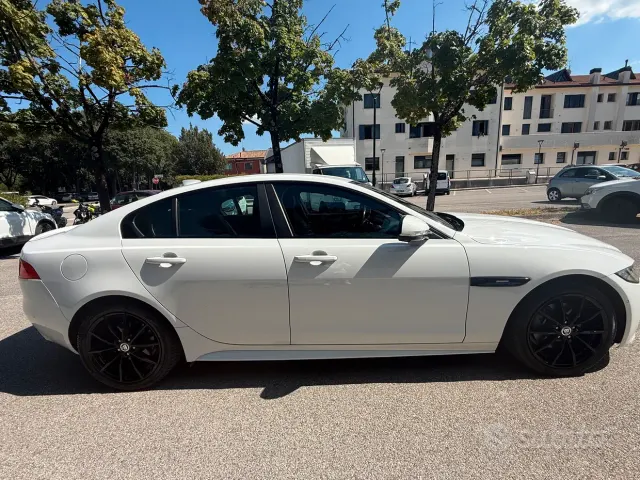 Jaguar XE (X760)