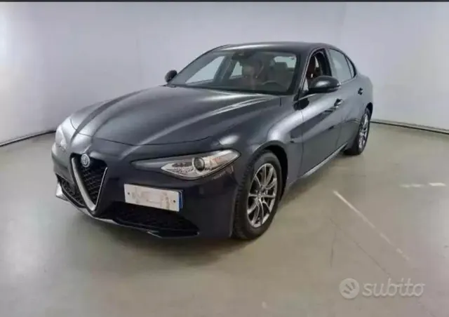 Alfa Romeo Giulia (2016)