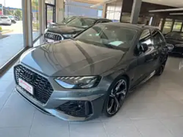 Audi RS4