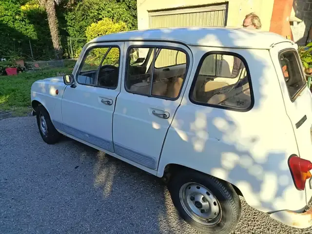 Renault R 4