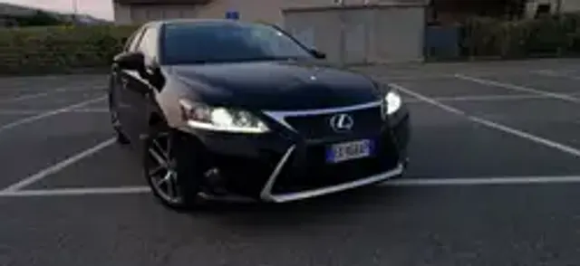 Lexus CT 200h