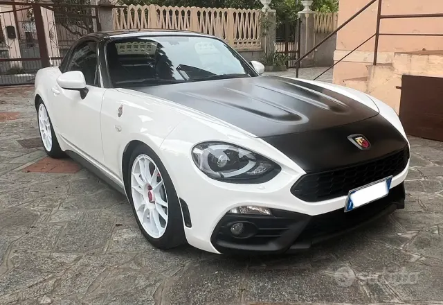 Abarth 124 Spider