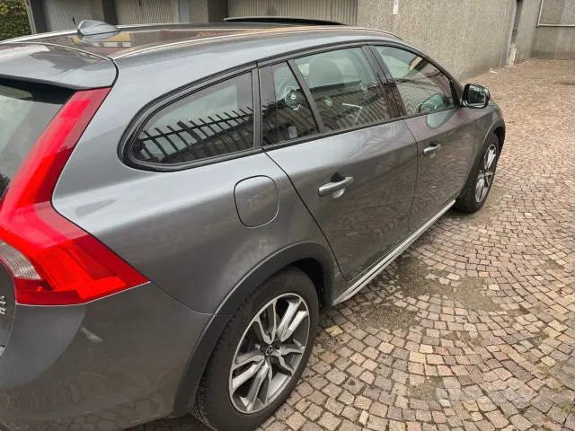 Volvo V60 CC (2015-2018)