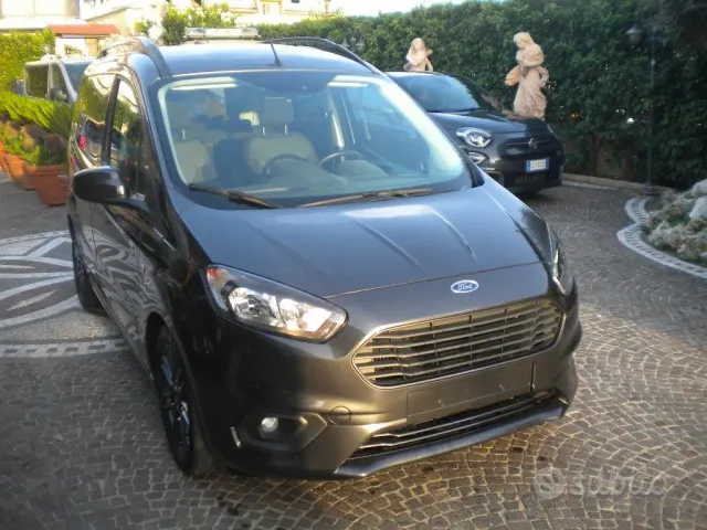 Ford Tourneo Courier 1ªs