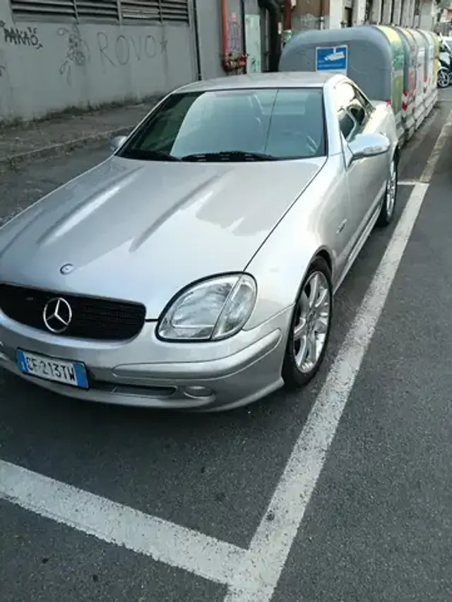 Mercedes-Benz SLK 200