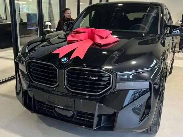 BMW XM