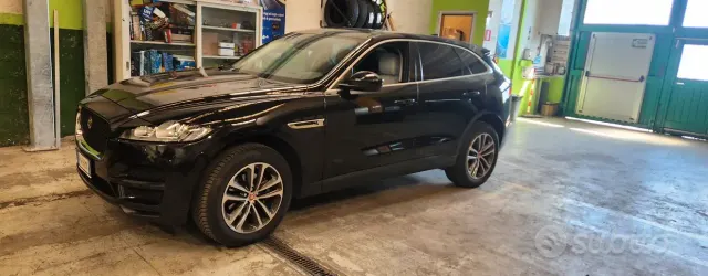 Jaguar F-Pace (X761)