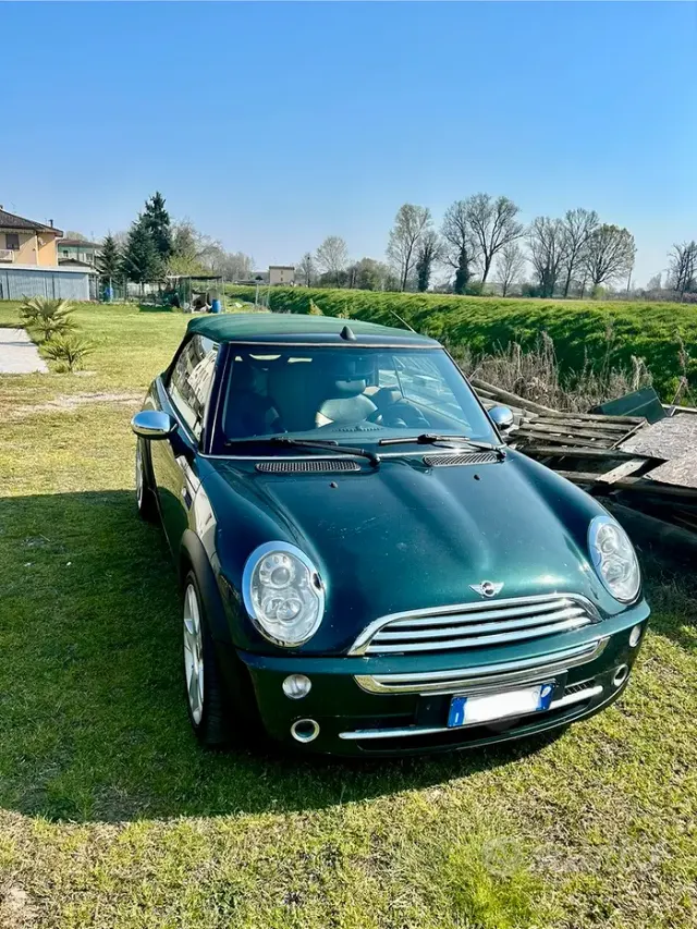 MINI Mini Cabrio (R57)