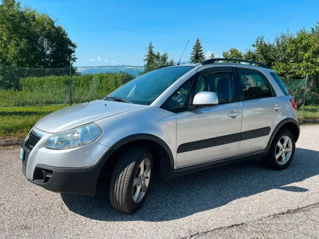 Suzuki SX4
