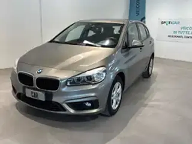 BMW 218