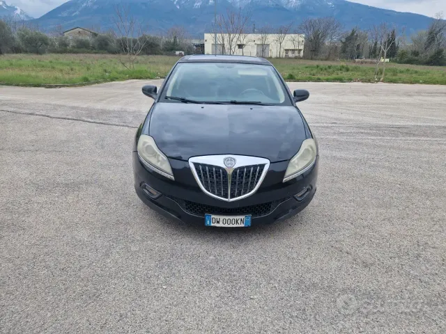 Lancia Delta (2008-2015)