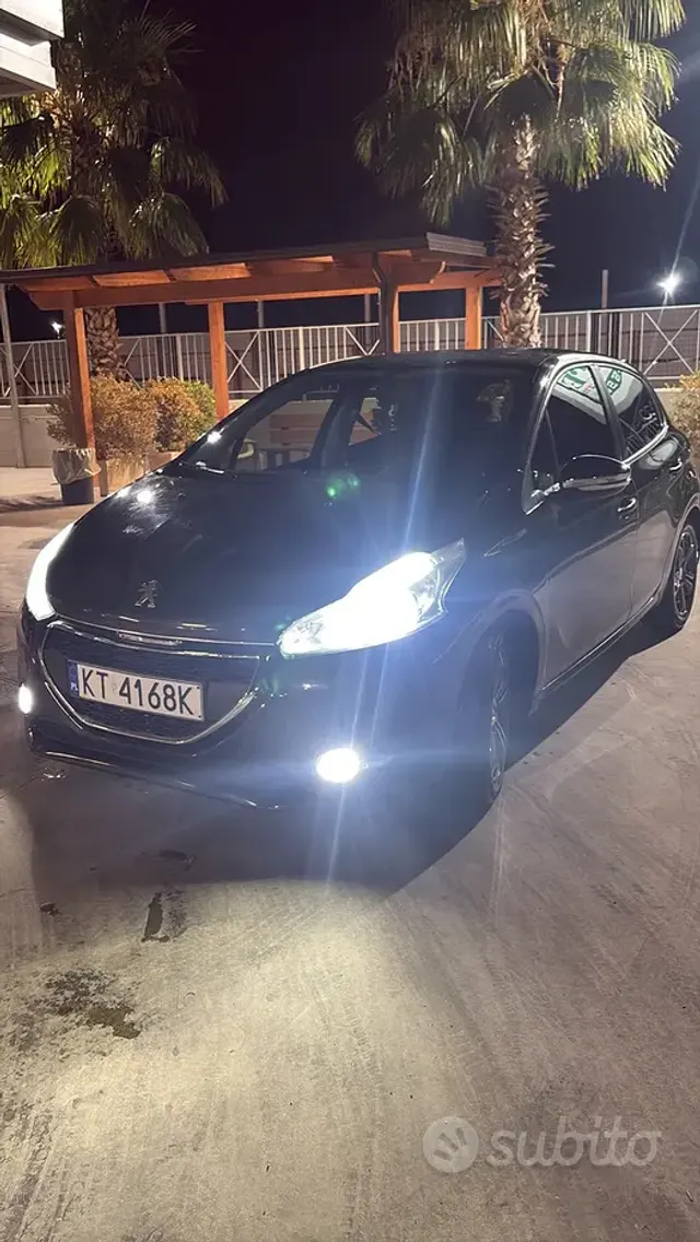 Peugeot 208 1° serie