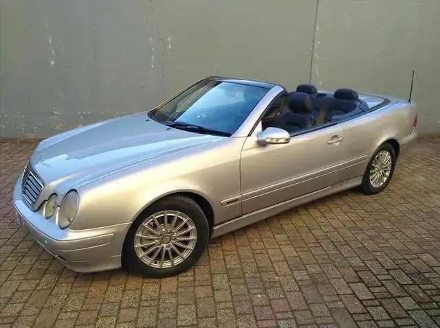 Mercedes-Benz CLK 230