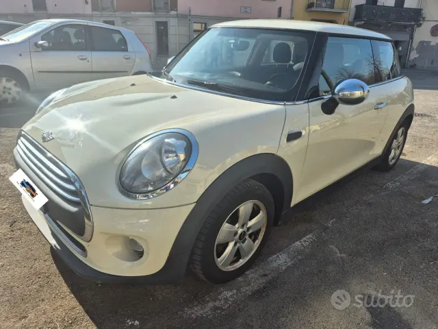 MINI Mini 4ª serie (F56)