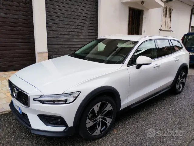 Volvo V60 CC (2018-2024)