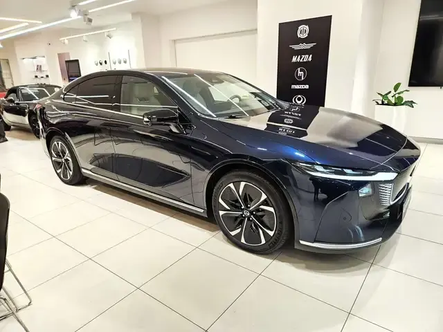 Mazda 6e