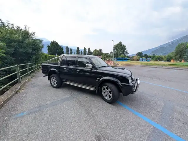 Mitsubishi L200