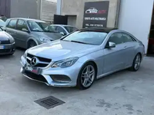 Mercedes-Benz E 220