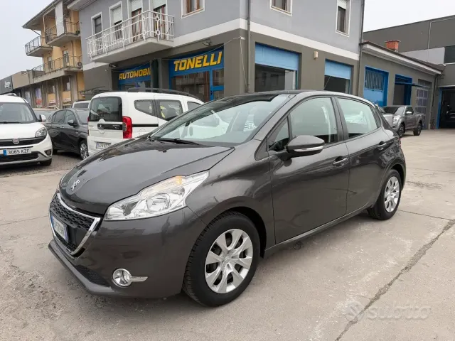Peugeot 208 1° serie