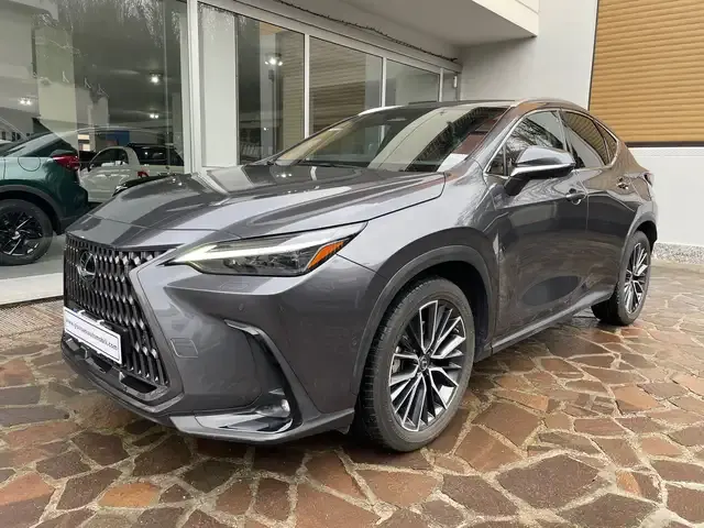 Lexus NX 450h+
