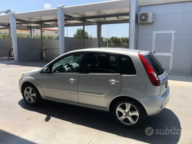 Ford Fiesta 5ª serie