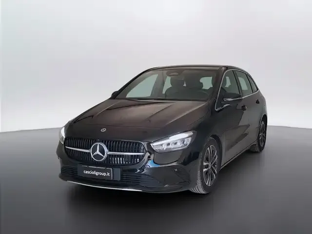 Mercedes-Benz B 180