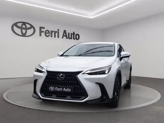 Lexus NX 450h+