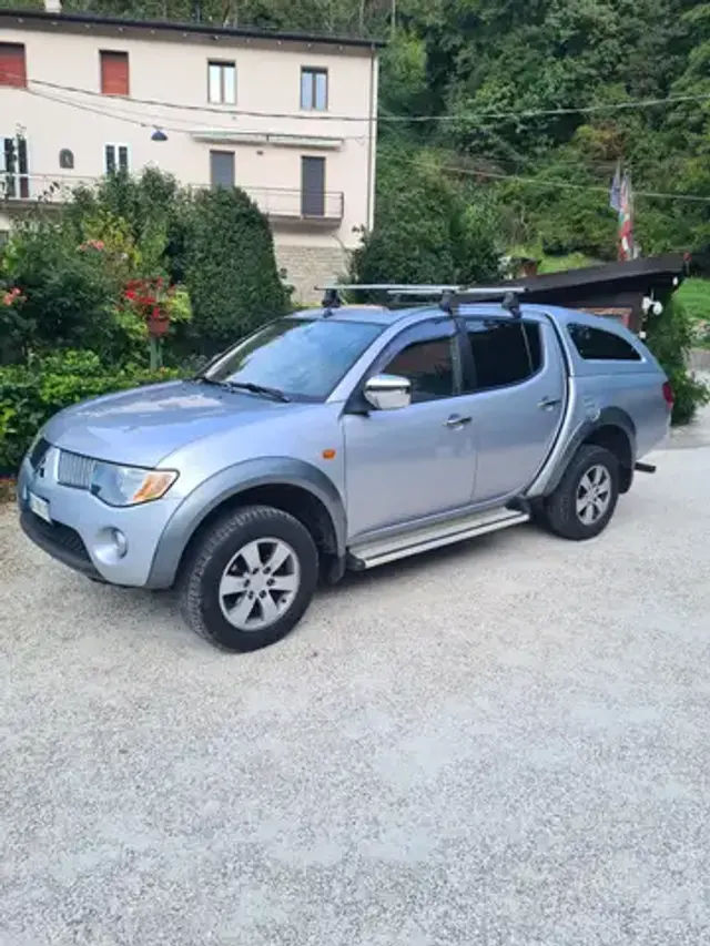 Mitsubishi L200