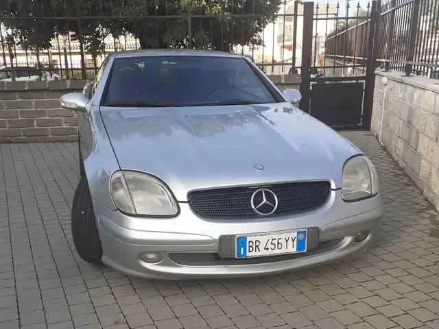 Mercedes-Benz SLK 200