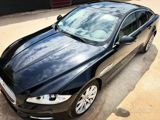 Jaguar XJ (X351)