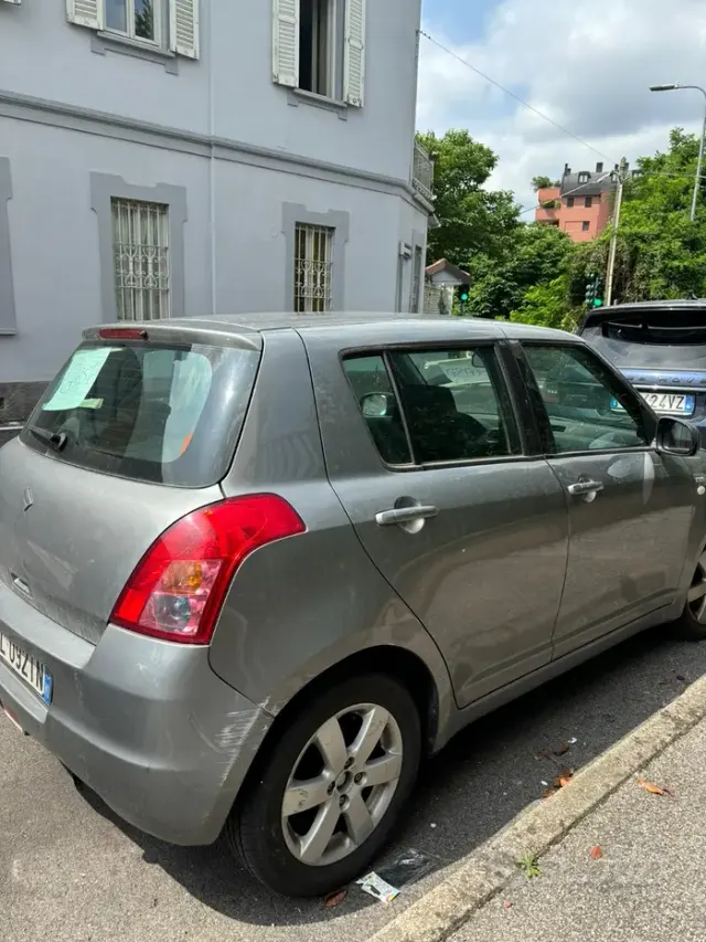 Suzuki Swift (2005-2010)