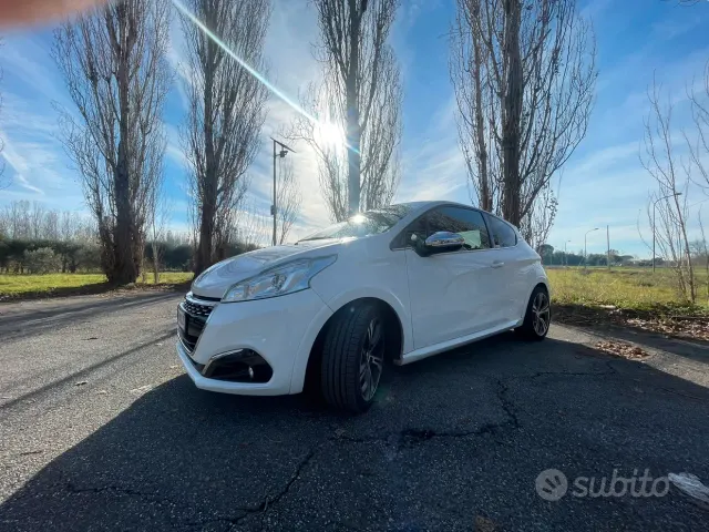Peugeot 208 1° serie