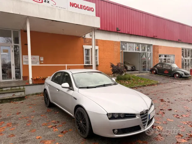 Alfa Romeo 159