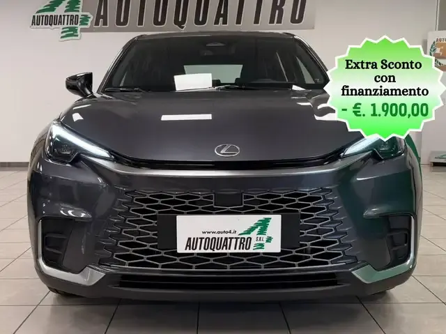 Lexus LBX