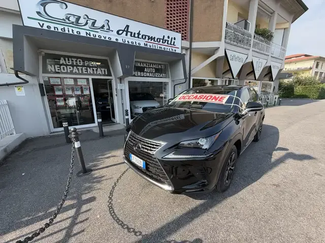 Lexus NX 300