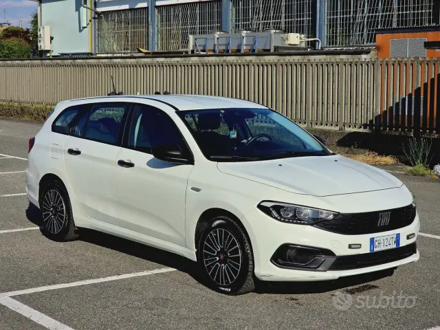 Fiat Tipo (2015-->)