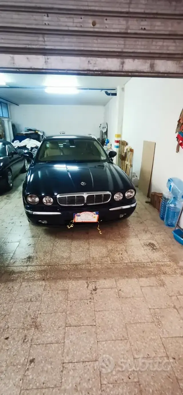 Jaguar XJ (X350-X358-X359)