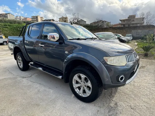 Mitsubishi L200 (2006-2015)