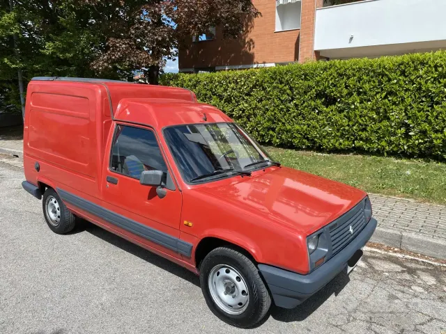 Renault 5