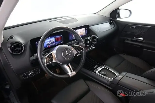 Mercedes-Benz Classe B (W247)