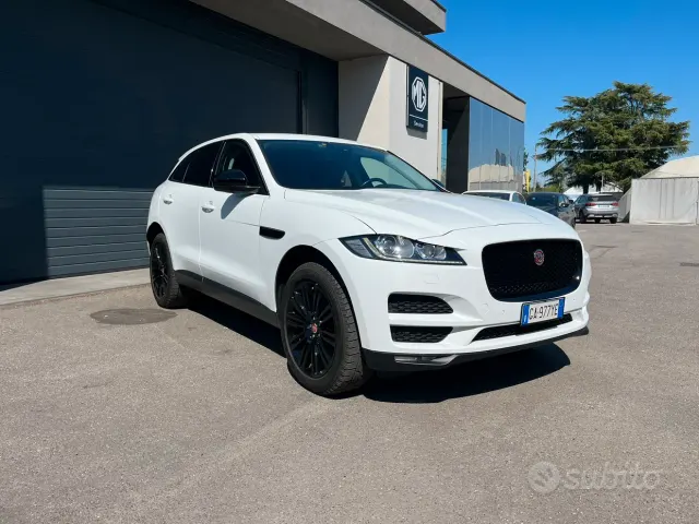 Jaguar F-Pace (X761)