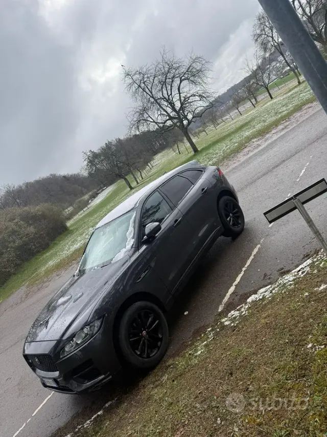 Jaguar F-Pace (X761)