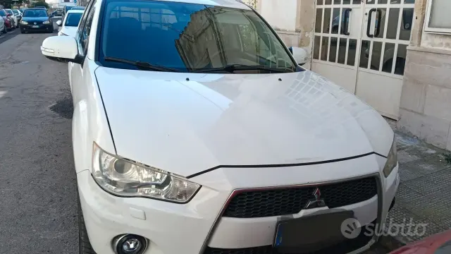 Mitsubishi Outlander 2ª(10-12)
