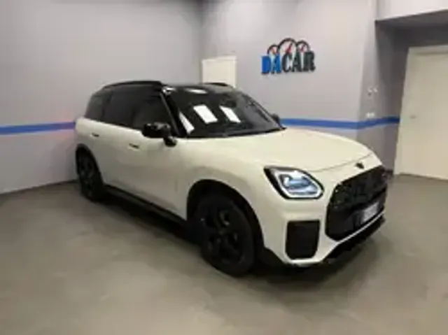 MINI John Cooper Works Countryman