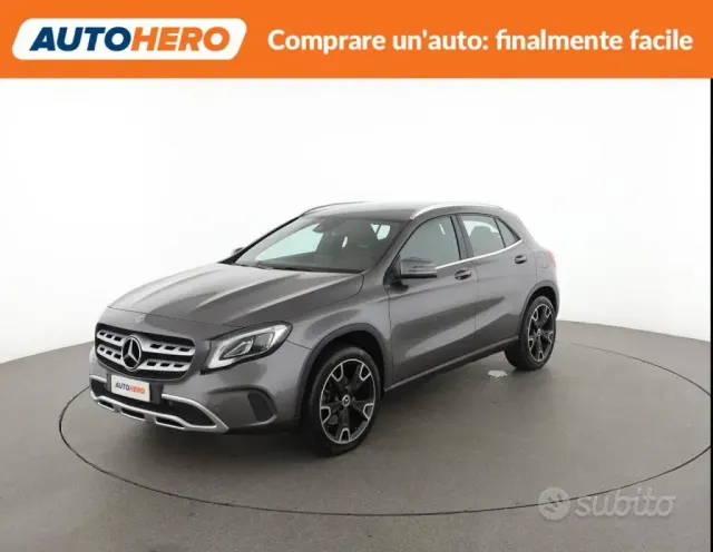 Mercedes-Benz GLA (X156)